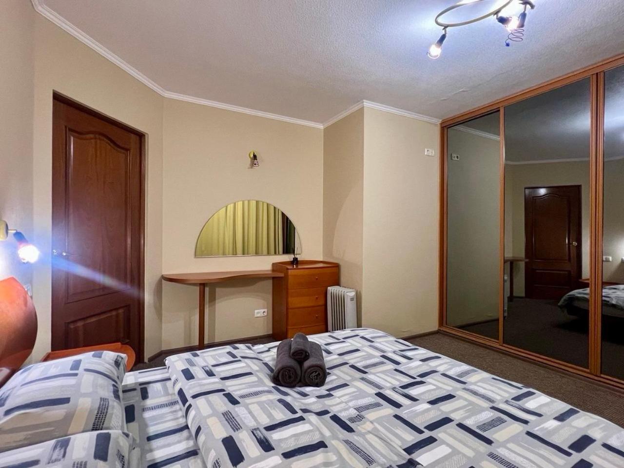 Apartment In The Center Of Kiev Exterior foto