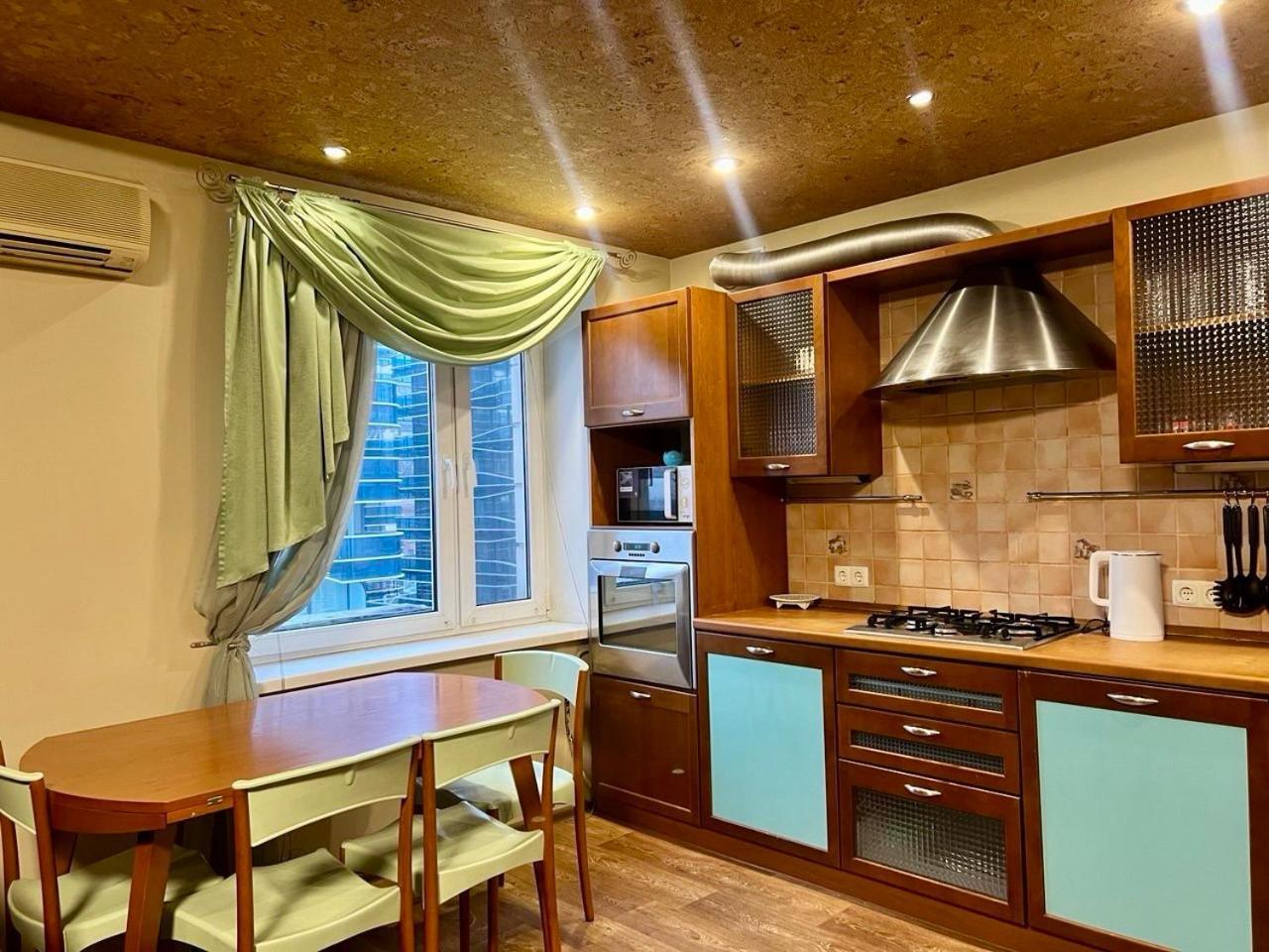 Apartment In The Center Of Kiev Exterior foto